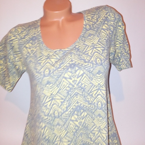 LuLaRoe Womens Blouse XS Yellow Gray Abstract Print Short Sleeve Swing Top - Picture 2 of 5